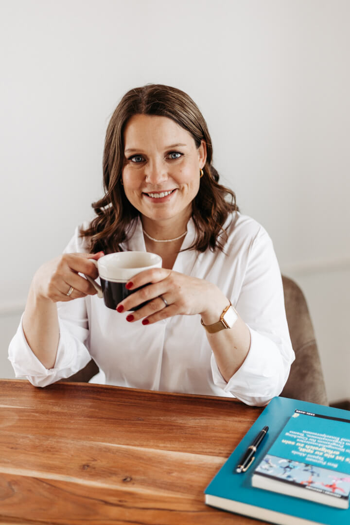 Dipl-Psychologin-Annette-Fuerst-Kaffee